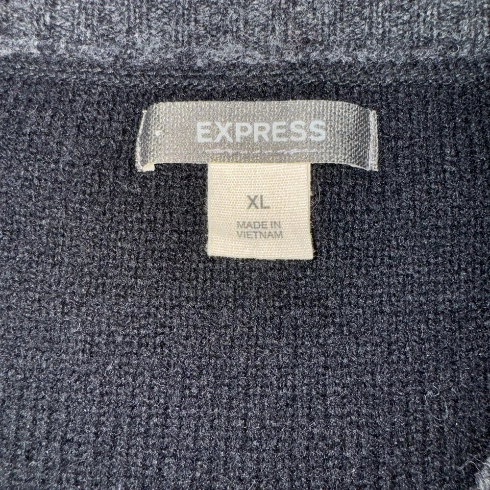Express V-Neck Sweater Mens XL Charcoal Gray Heathered Knit Long Sleeve Pullover